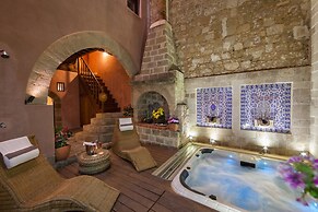 In Camera Art Boutique Hotel