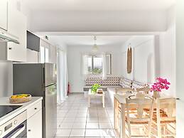 Cleopatra Seaside Homes Paros