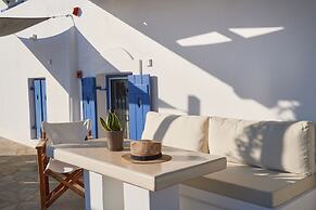 Cleopatra Seaside Homes Paros