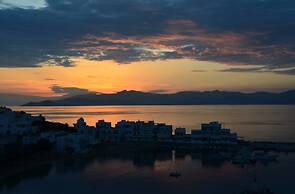 Cleopatra Seaside Homes Paros