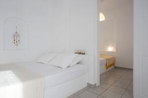 Cleopatra Seaside Homes Paros