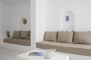 Cleopatra Seaside Homes Paros