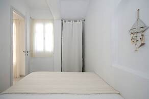 Cleopatra Seaside Homes Paros