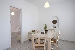 Cleopatra Seaside Homes Paros