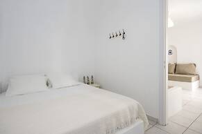 Cleopatra Seaside Homes Paros