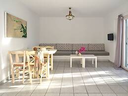 Cleopatra Seaside Homes Paros