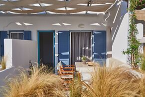 Cleopatra Seaside Homes Paros