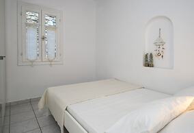 Cleopatra Seaside Homes Paros