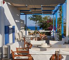 Cleopatra Seaside Homes Paros