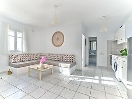 Cleopatra Seaside Homes Paros