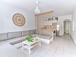 Cleopatra Seaside Homes Paros