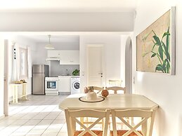 Cleopatra Seaside Homes Paros