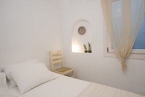 Cleopatra Seaside Homes Paros