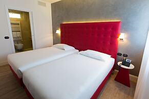 Hotel Al Campanile - Luxury Suites & Apartments