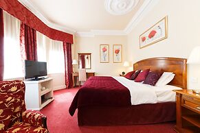 Lismar Guest House