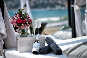 Sun Hotel by En Vie Beach - Adults Only