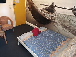 Igloo Hybrid - Hostel