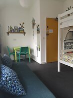 Igloo Hybrid - Hostel