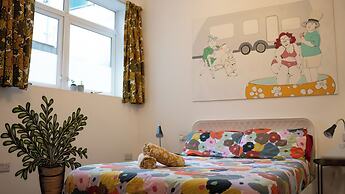 Igloo Hybrid - Hostel
