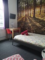 Igloo Hybrid - Hostel