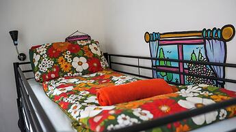 Igloo Hybrid - Hostel
