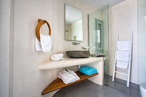 Blue Sand Boutique Hotel & Suites