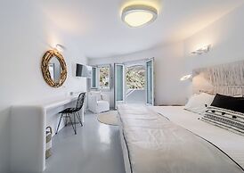 Blue Sand Boutique Hotel & Suites