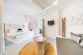 Blue Sand Boutique Hotel & Suites