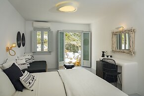 Blue Sand Boutique Hotel & Suites