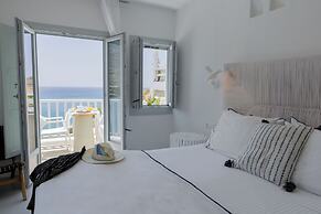 Blue Sand Boutique Hotel & Suites