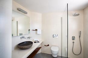 Blue Sand Boutique Hotel & Suites