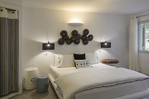 Blue Sand Boutique Hotel & Suites