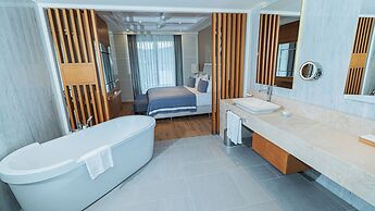 Titanic Luxury Collection Bodrum