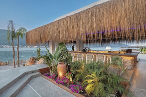 Titanic Luxury Collection Bodrum