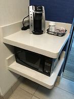 Holiday Inn Express & Suites Oswego by IHG