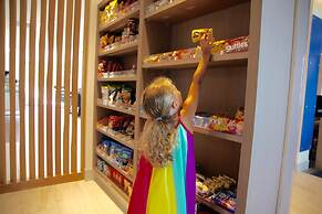 Holiday Inn Express & Suites Oswego by IHG