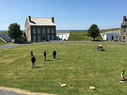 Holiday Inn Express & Suites Oswego by IHG