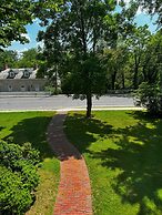 Woodbourne Inn