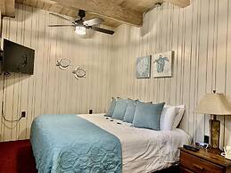 Breakers Boutique Inn