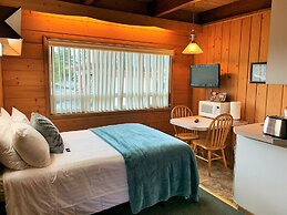 Breakers Boutique Inn