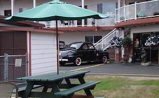 Breakers Boutique Inn