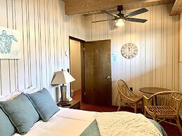 Breakers Boutique Inn