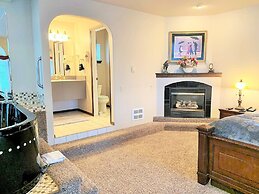 Breakers Boutique Inn