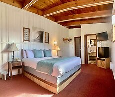 Breakers Boutique Inn