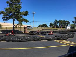 Breakers Boutique Inn