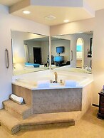 Breakers Boutique Inn