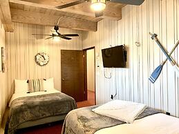 Breakers Boutique Inn