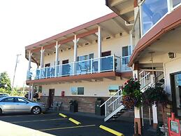 Breakers Boutique Inn