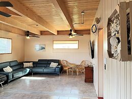 Breakers Boutique Inn