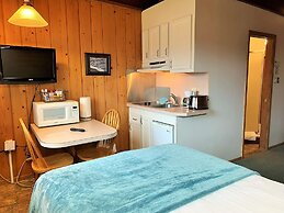 Breakers Boutique Inn